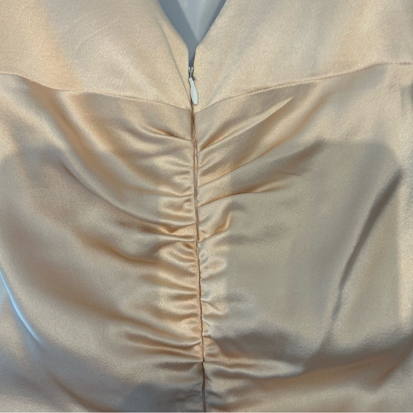 Mieka of Woodbury 100% Silk Gown - Picture 5 of 12